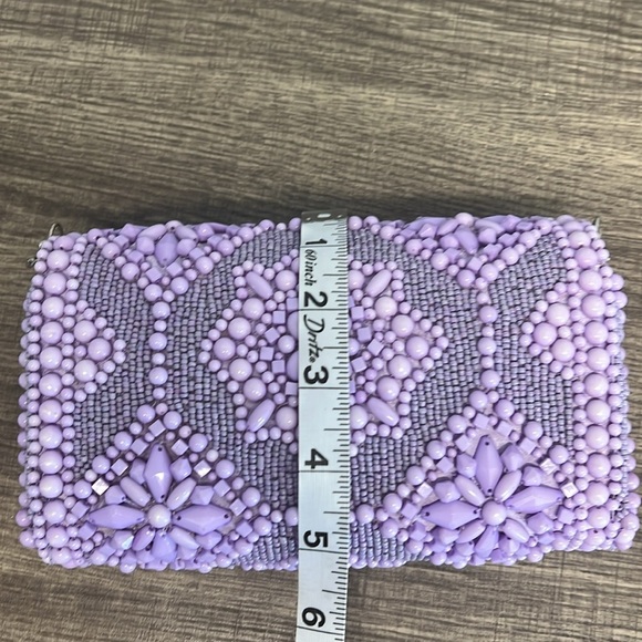 This. ✨ Beaded Clutch with Geometric Design - Picture 11 of 11